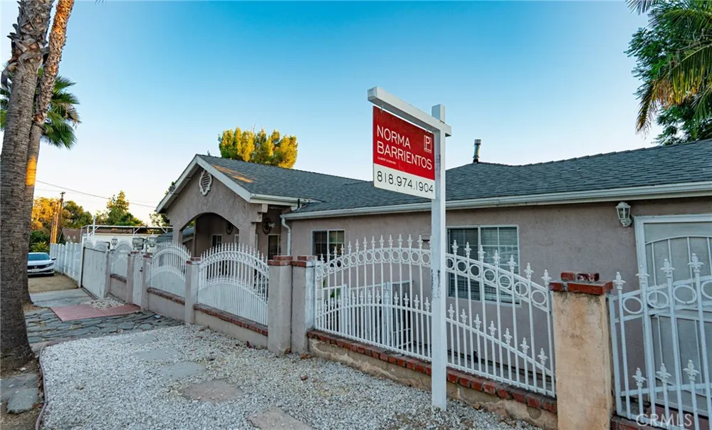 13150 Aztec Sylmar, CA 91342
