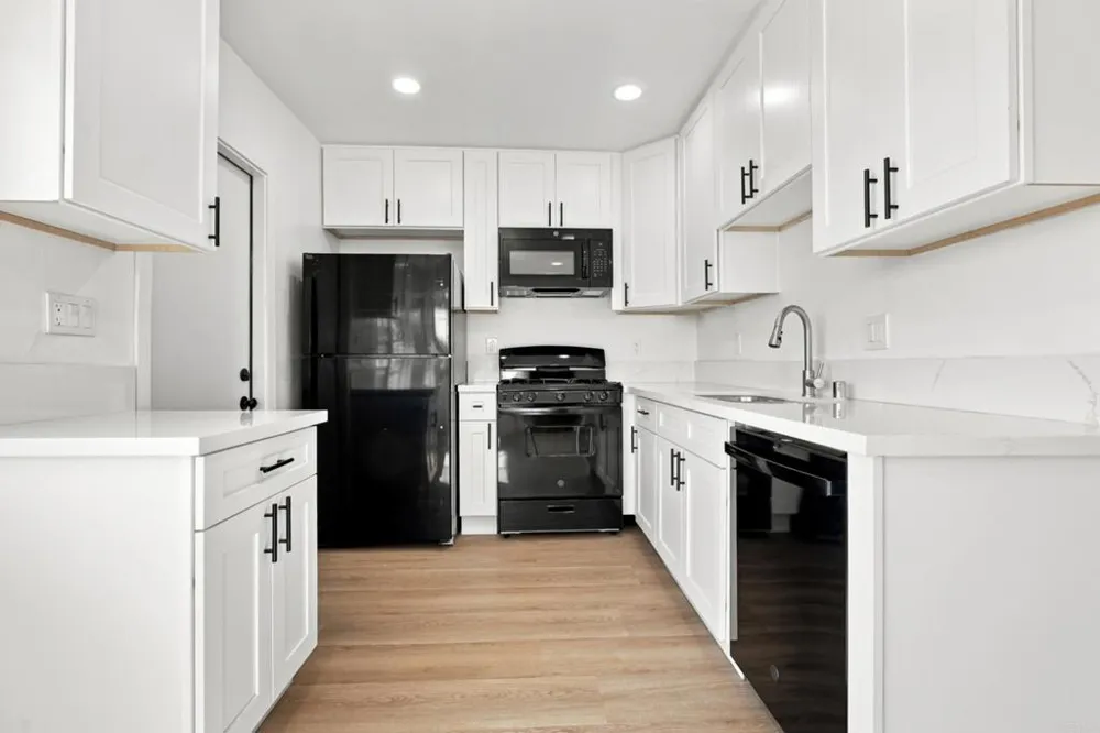 2645 E 18th Street National City, CA 91950