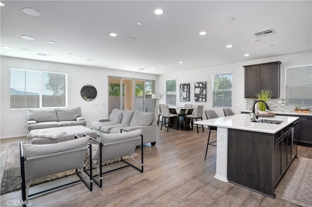 3029 Homeward Hemet, CA 92543