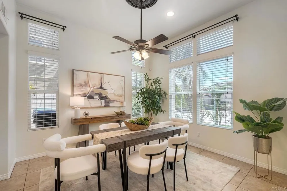 629 Amarra Lane Vista, CA 92083