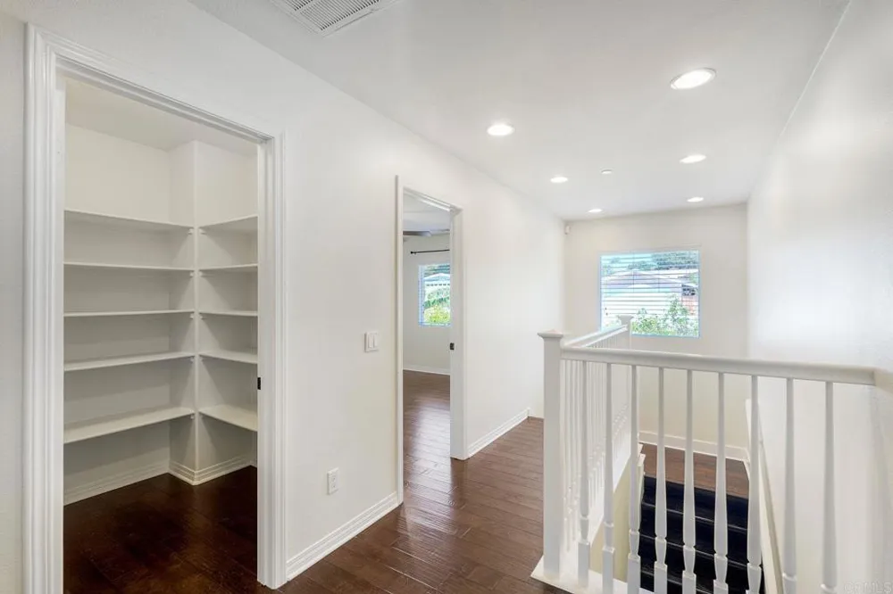 629 Amarra Lane Vista, CA 92083