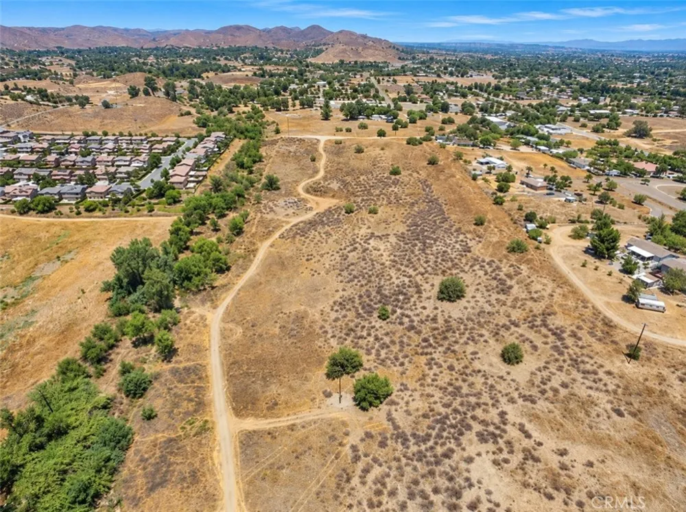 Mauricio Avenue Lake Elsinore, CA 92532