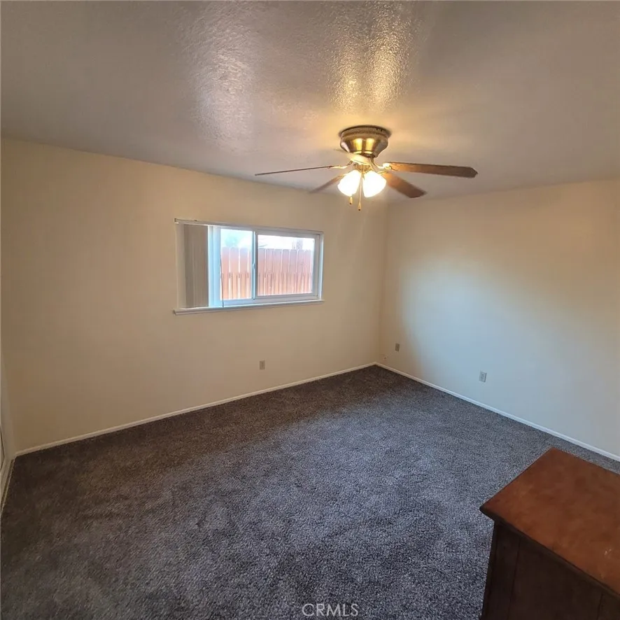 15430 Straight Arrow Apple Valley, CA 92307