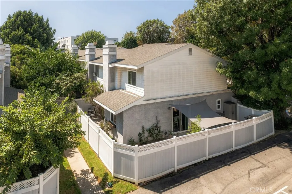 8350 Burnet #9 North Hills, CA 91343