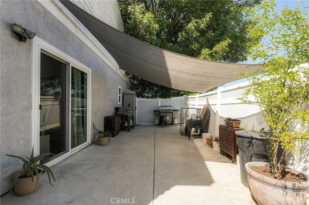 8350 Burnet #9 North Hills, CA 91343