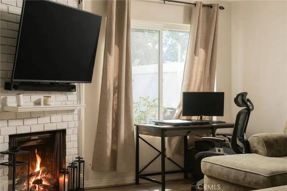8350 Burnet #9 North Hills, CA 91343