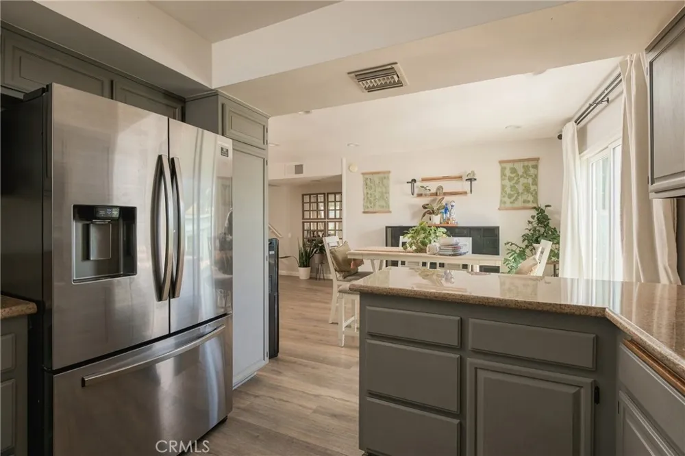 8350 Burnet #9 North Hills, CA 91343