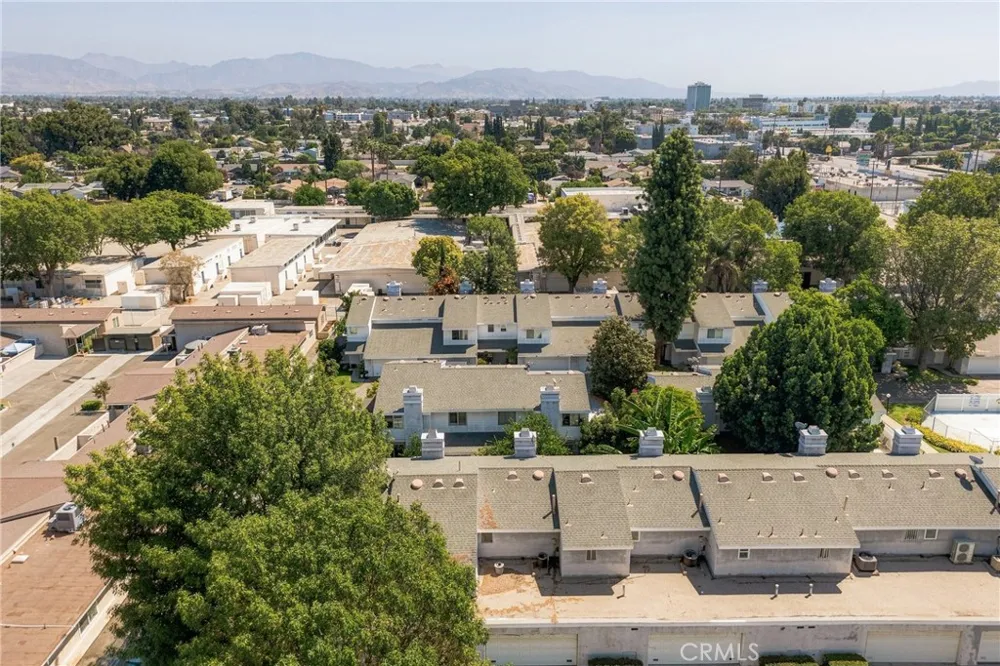 8350 Burnet #9 North Hills, CA 91343