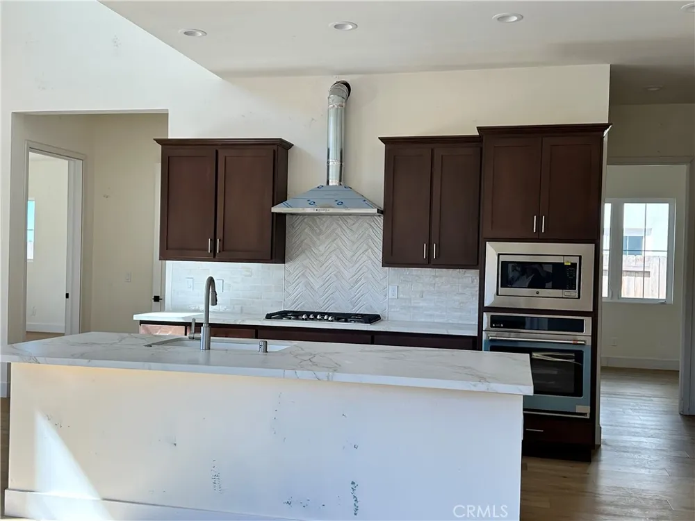5833 Morning Glory Drive Santa Maria, CA 93455