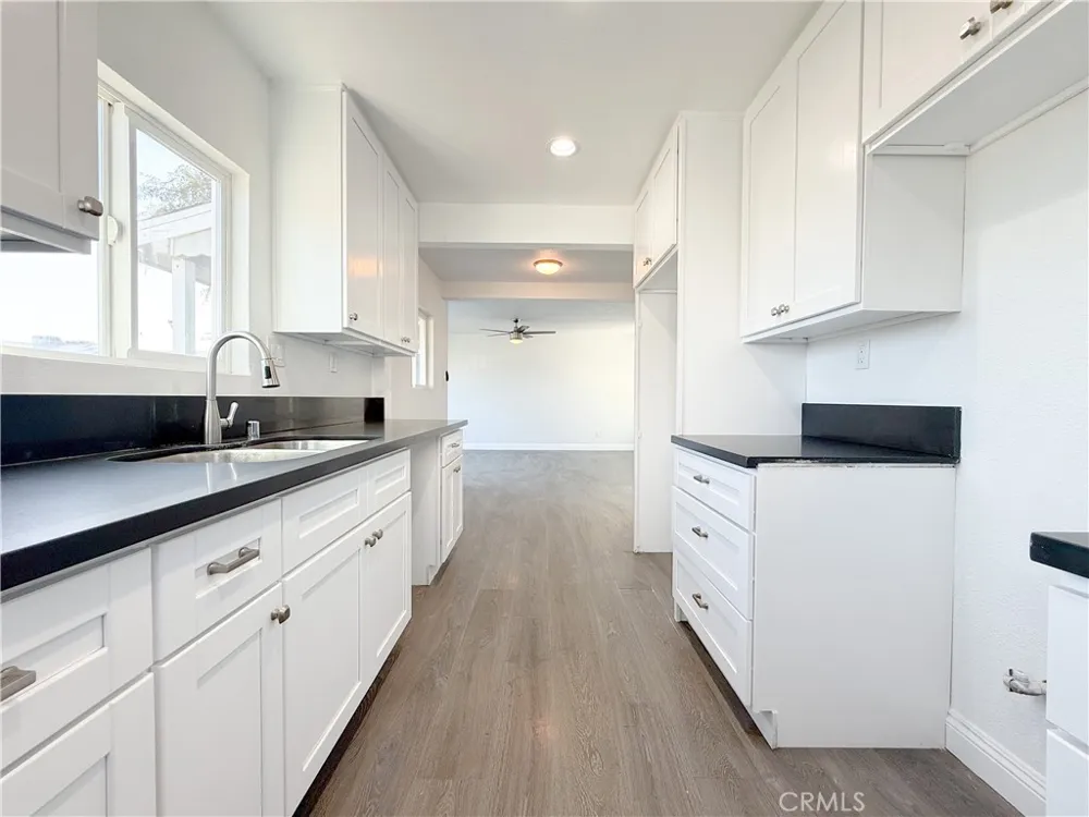 2207 W 132ND Compton, CA 90059