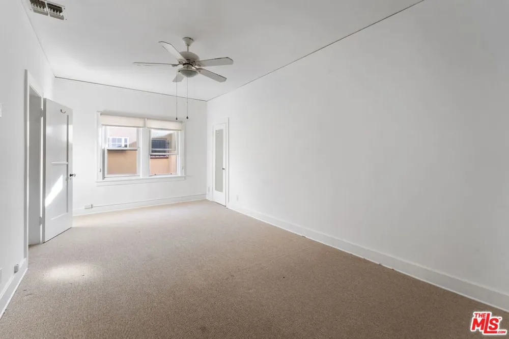 177 Sycamore Avenue Los Angeles, CA 90036