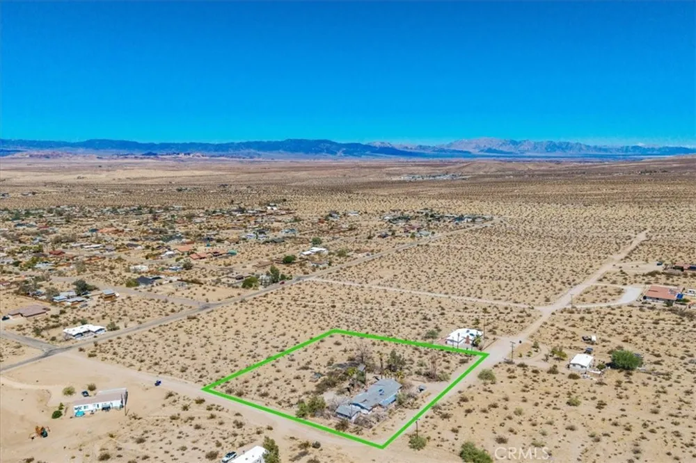 74704 Starview Lane 29 Palms, CA 92277