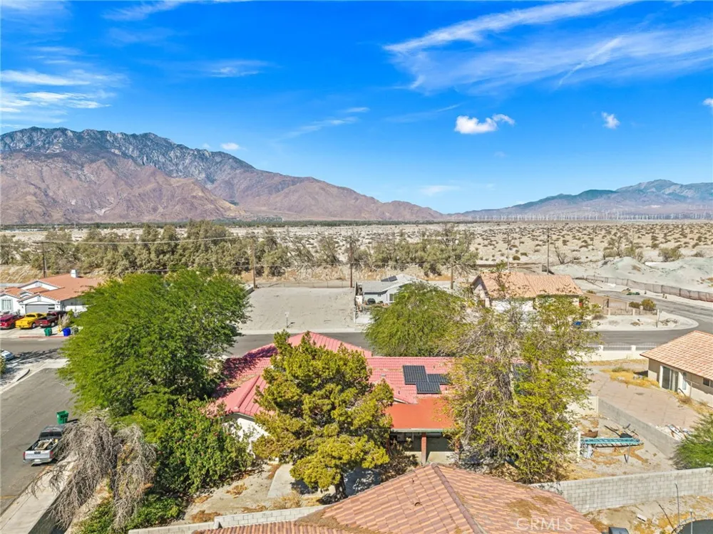 27040 Ventura Drive Cathedral City, CA 92234