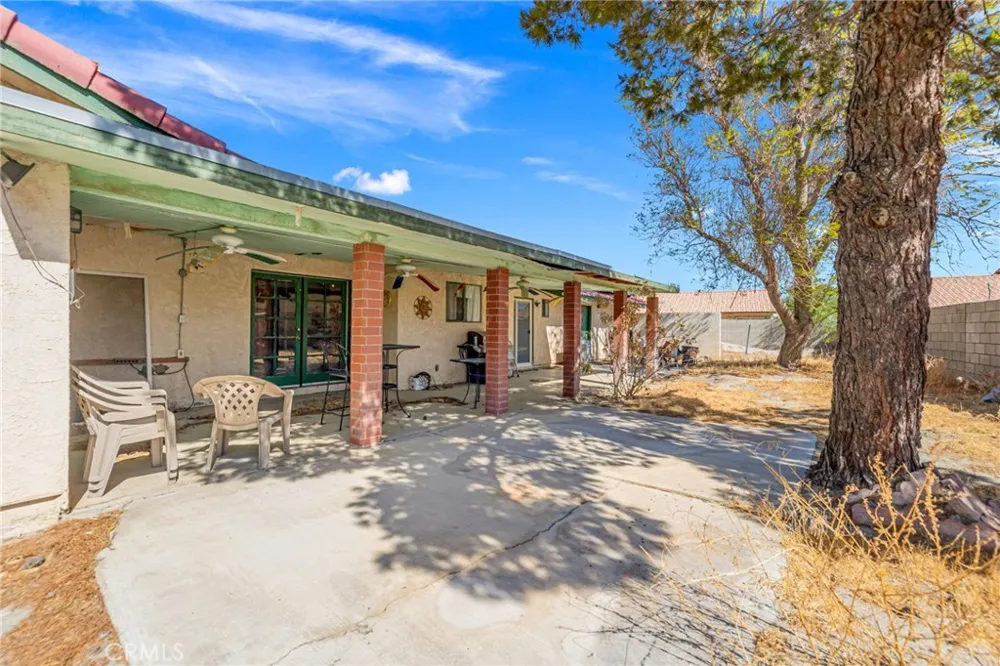 27040 Ventura Drive Cathedral City, CA 92234