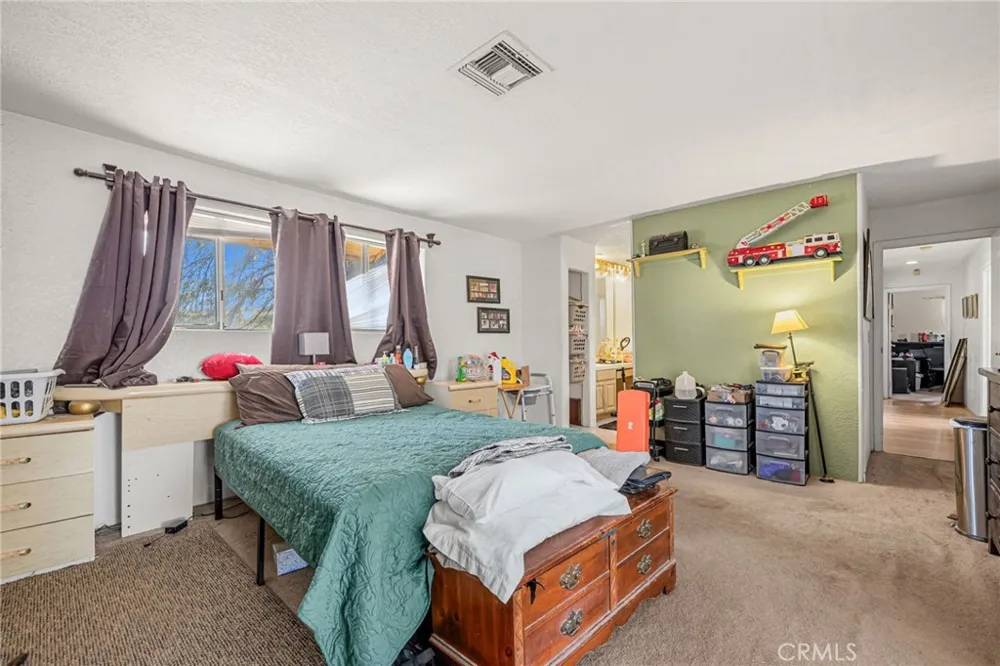 27040 Ventura Drive Cathedral City, CA 92234