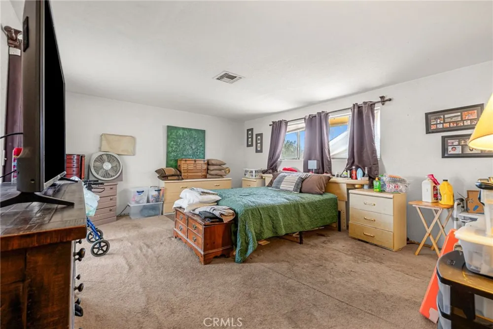 27040 Ventura Drive Cathedral City, CA 92234