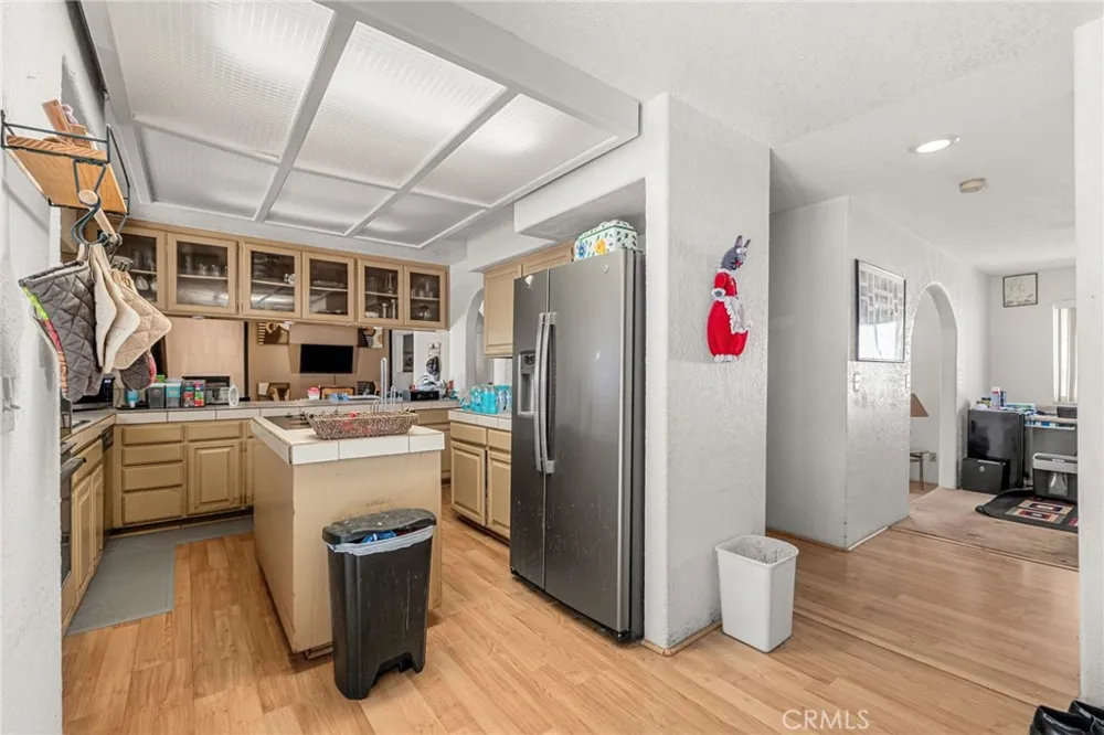 27040 Ventura Drive Cathedral City, CA 92234