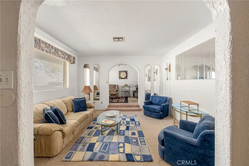 27040 Ventura Drive Cathedral City, CA 92234