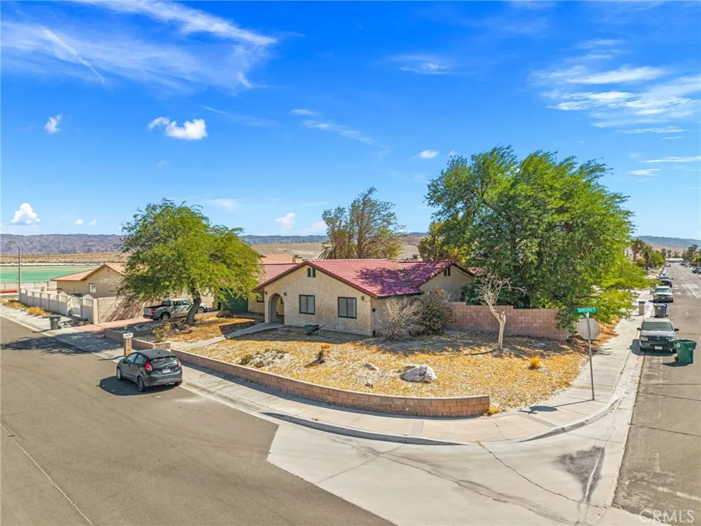 27040 Ventura Drive Cathedral City, CA 92234
