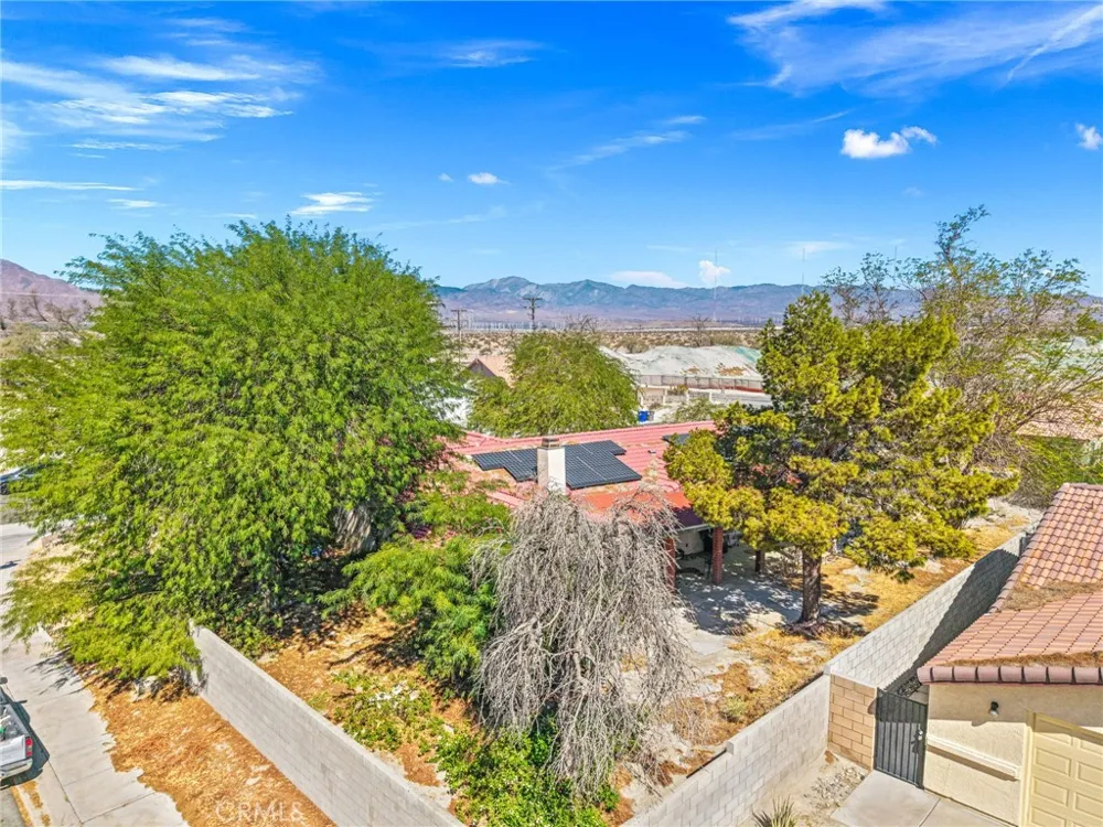 27040 Ventura Drive Cathedral City, CA 92234