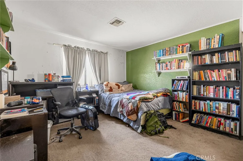 27040 Ventura Drive Cathedral City, CA 92234