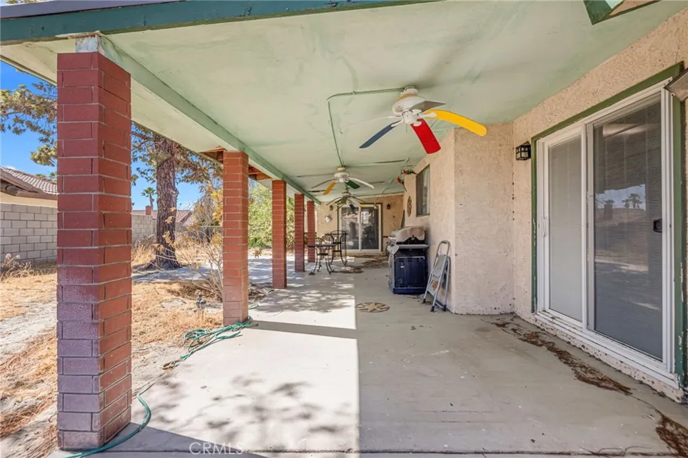 27040 Ventura Drive Cathedral City, CA 92234