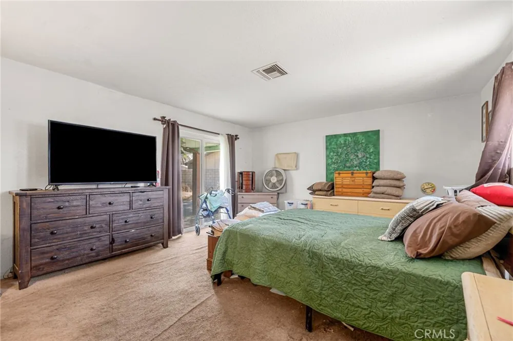 27040 Ventura Drive Cathedral City, CA 92234