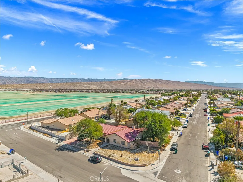 27040 Ventura Drive Cathedral City, CA 92234