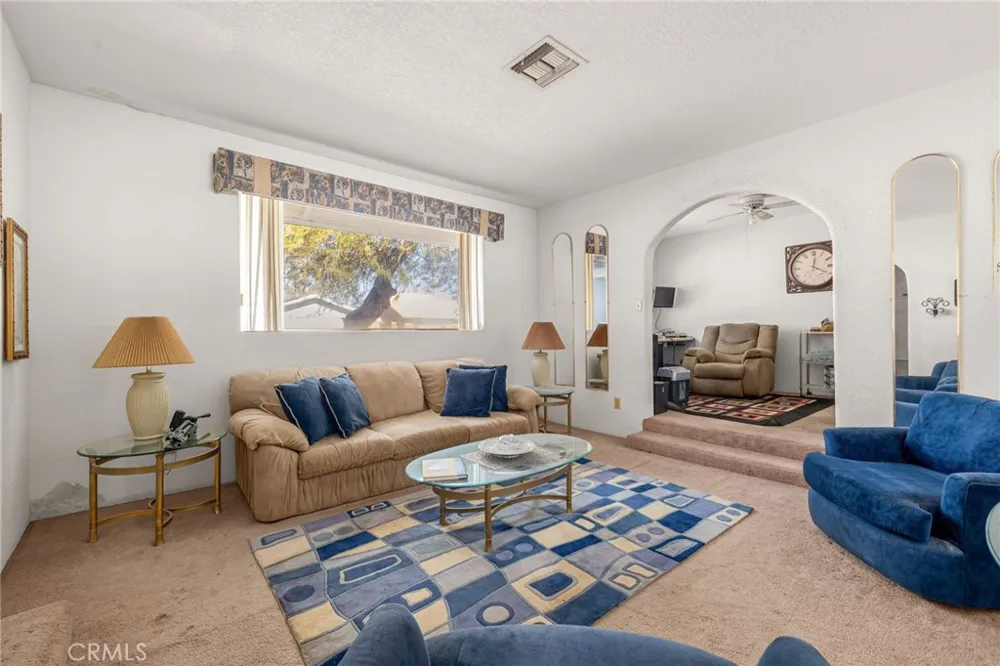 27040 Ventura Drive Cathedral City, CA 92234