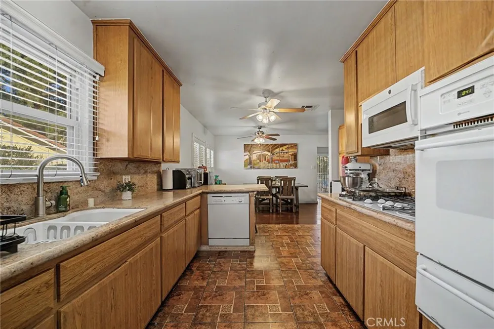 621 E Cypress Avenue Glendora, CA 91741