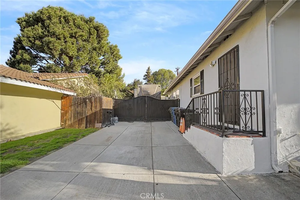 621 E Cypress Avenue Glendora, CA 91741