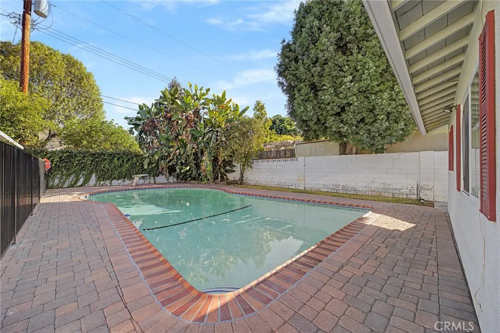 621 E Cypress Avenue Glendora, CA 91741