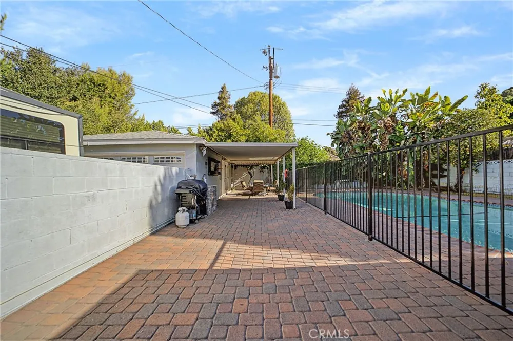 621 E Cypress Avenue Glendora, CA 91741