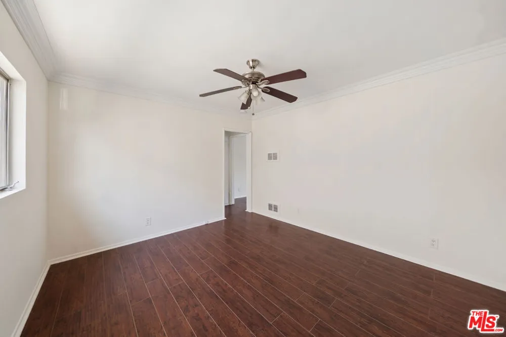7209 Willoughby Avenue #8 Los Angeles, CA 90046