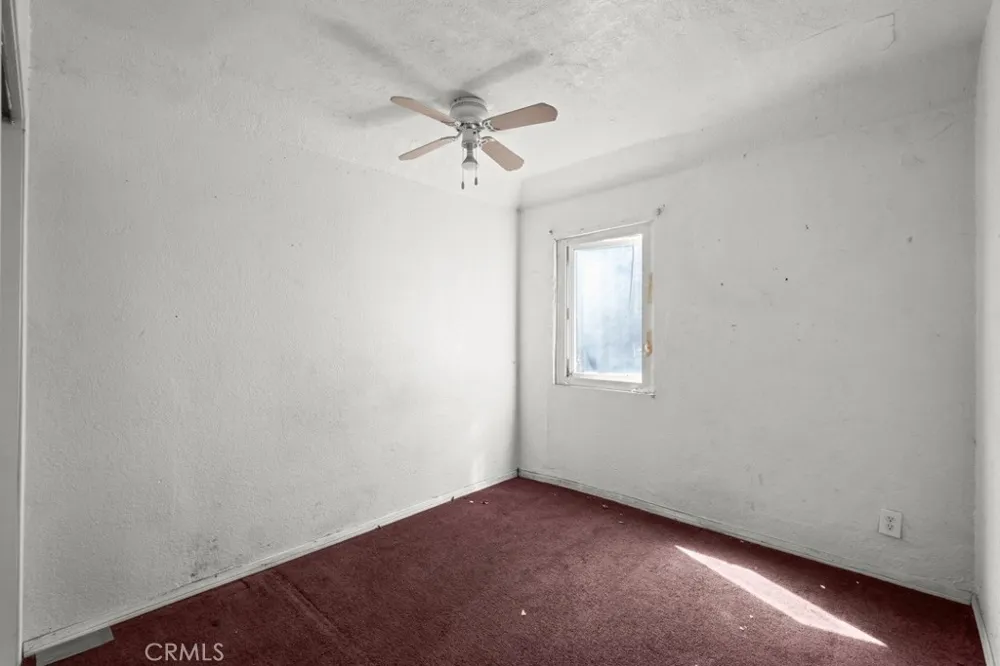 221 W Hillcrest Boulevard Inglewood, CA 90301