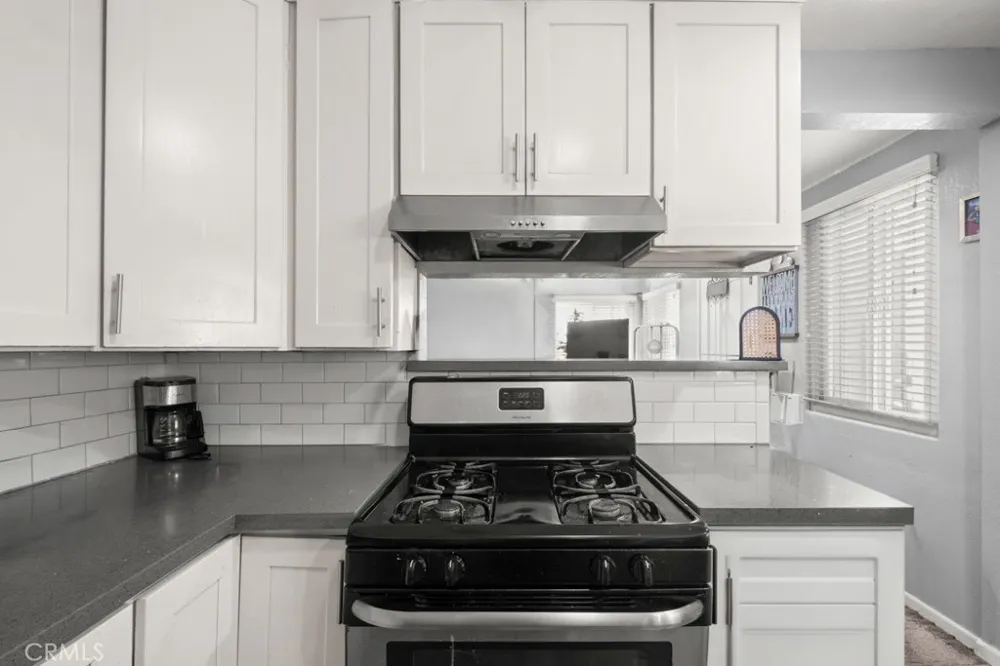 221 W Hillcrest Boulevard Inglewood, CA 90301