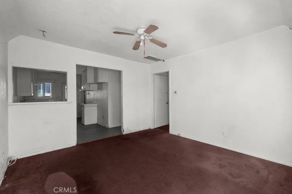 221 W Hillcrest Boulevard Inglewood, CA 90301