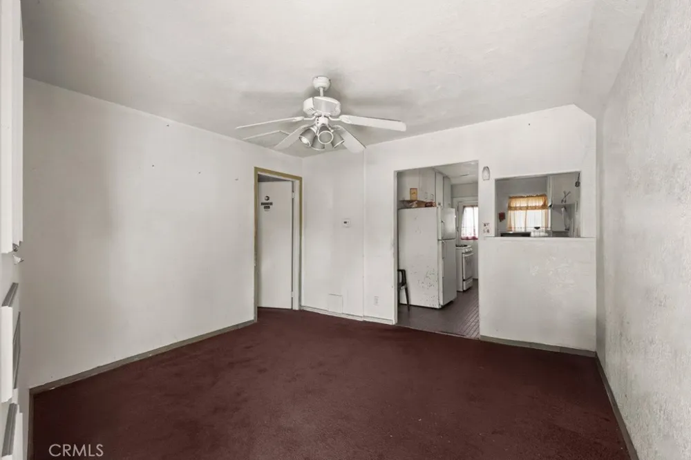 221 W Hillcrest Boulevard Inglewood, CA 90301