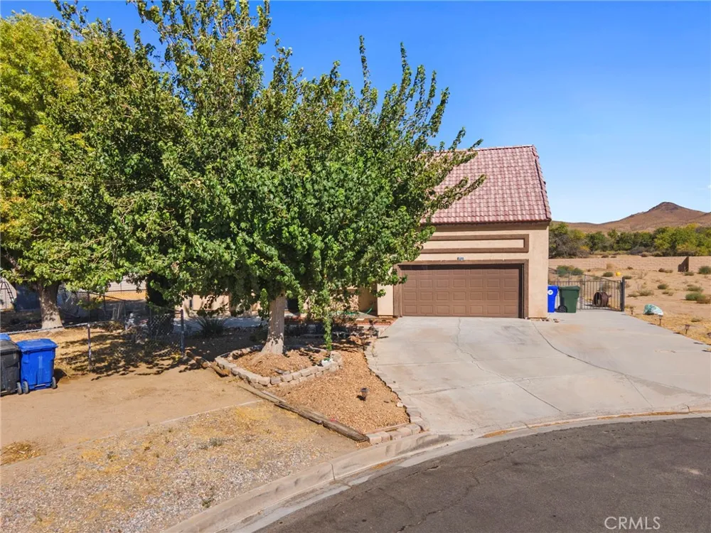 15080 Birdie Ln Helendale, CA 92342