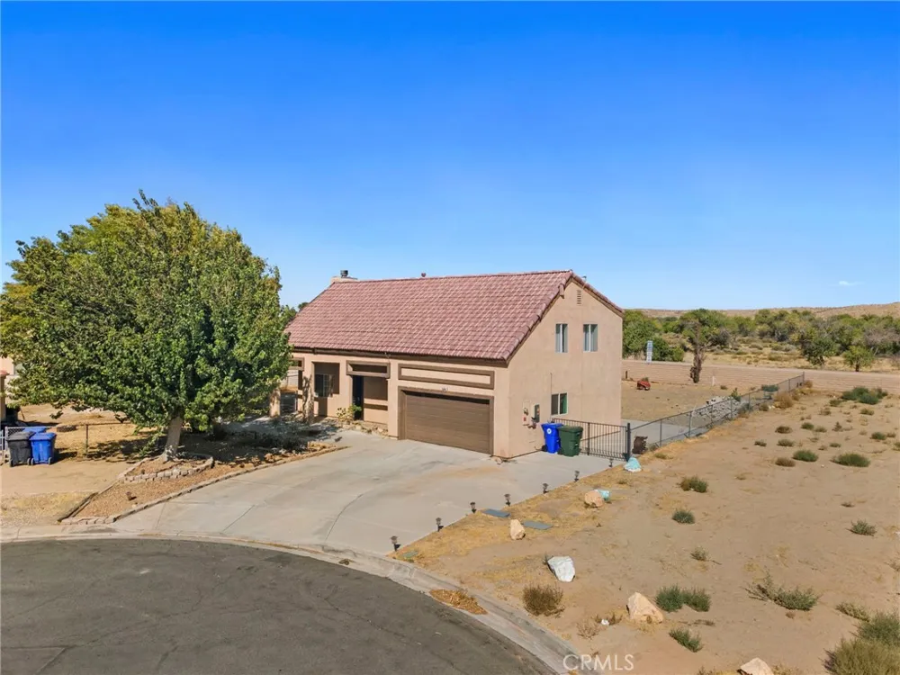 15080 Birdie Ln Helendale, CA 92342