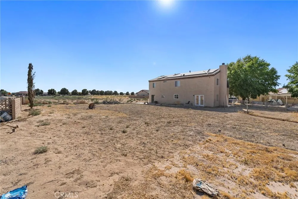 15080 Birdie Ln Helendale, CA 92342