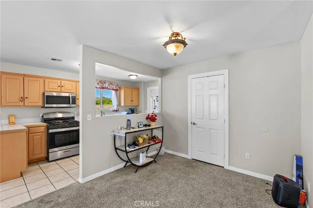 15080 Birdie Ln Helendale, CA 92342