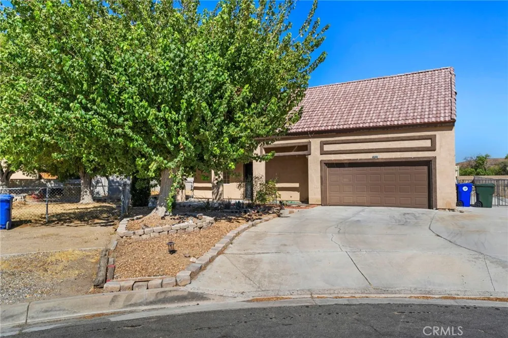 15080 Birdie Ln Helendale, CA 92342