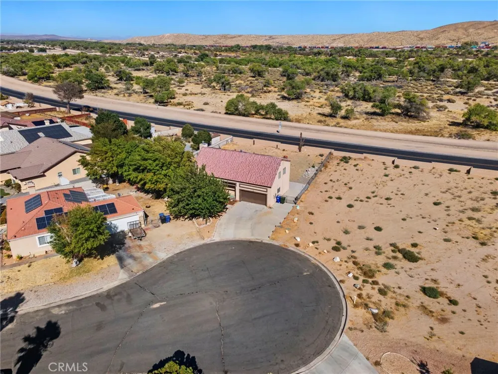 15080 Birdie Ln Helendale, CA 92342