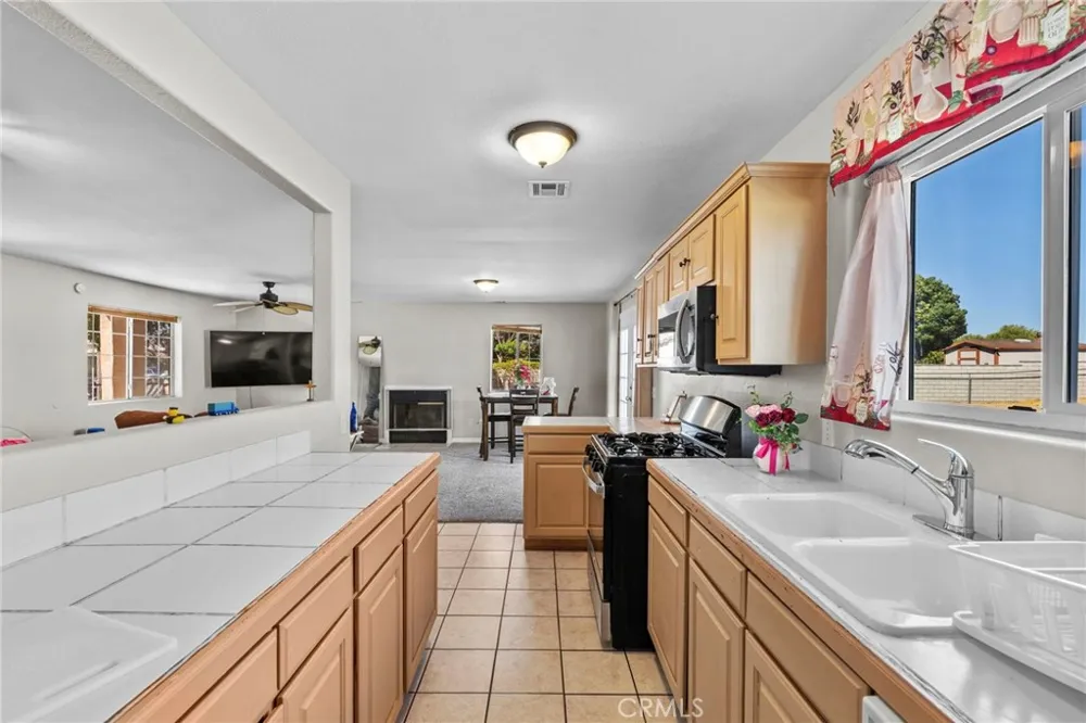 15080 Birdie Ln Helendale, CA 92342