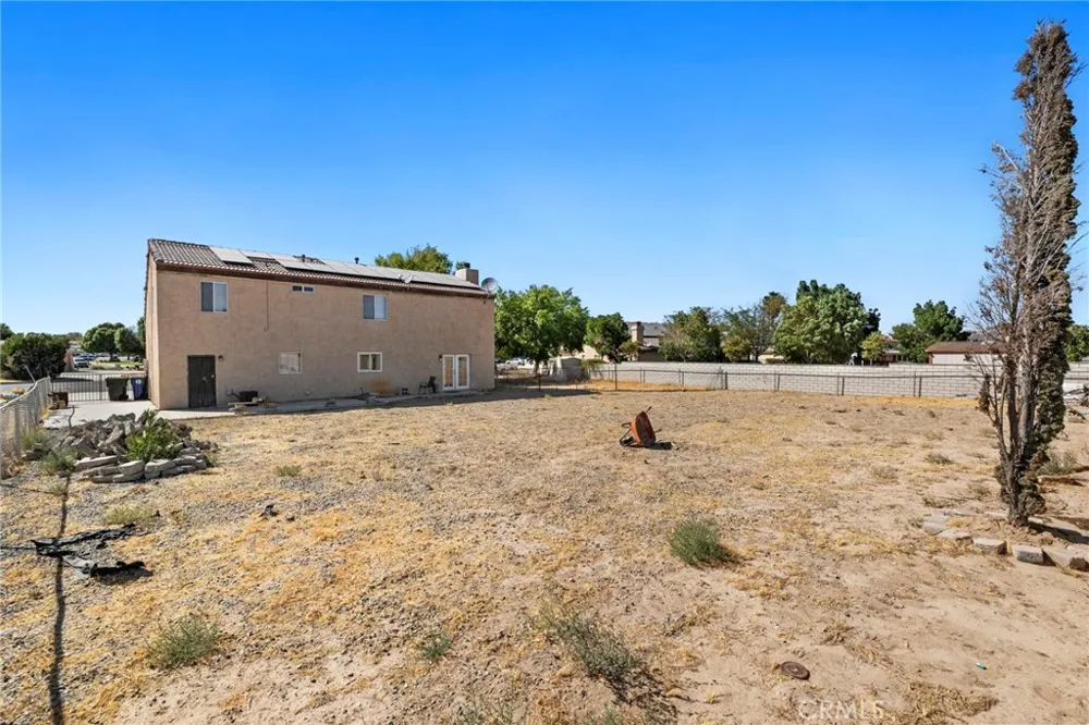 15080 Birdie Ln Helendale, CA 92342
