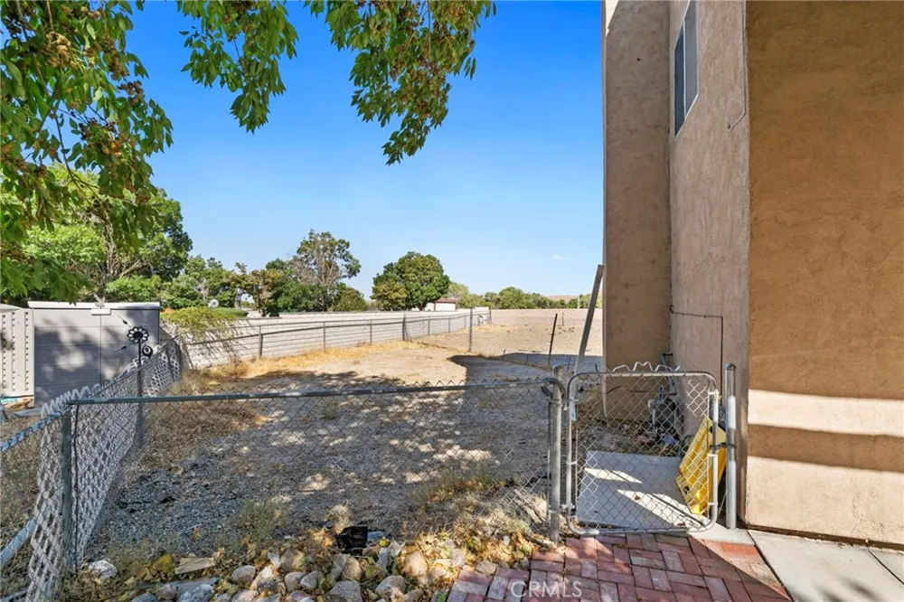 15080 Birdie Ln Helendale, CA 92342
