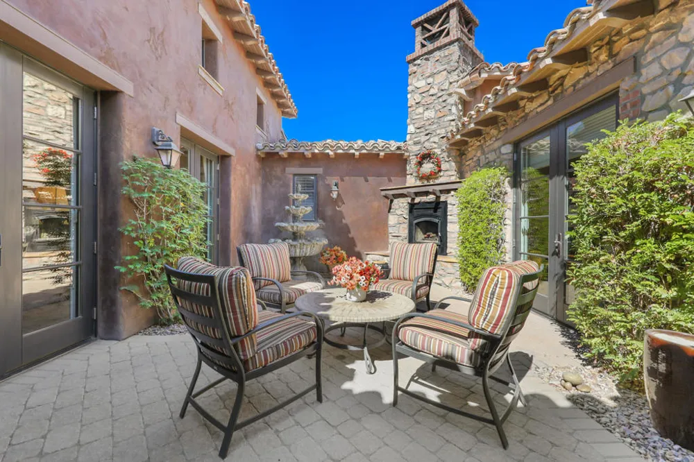 25 Cassis Circle Rancho Mirage, CA 92270