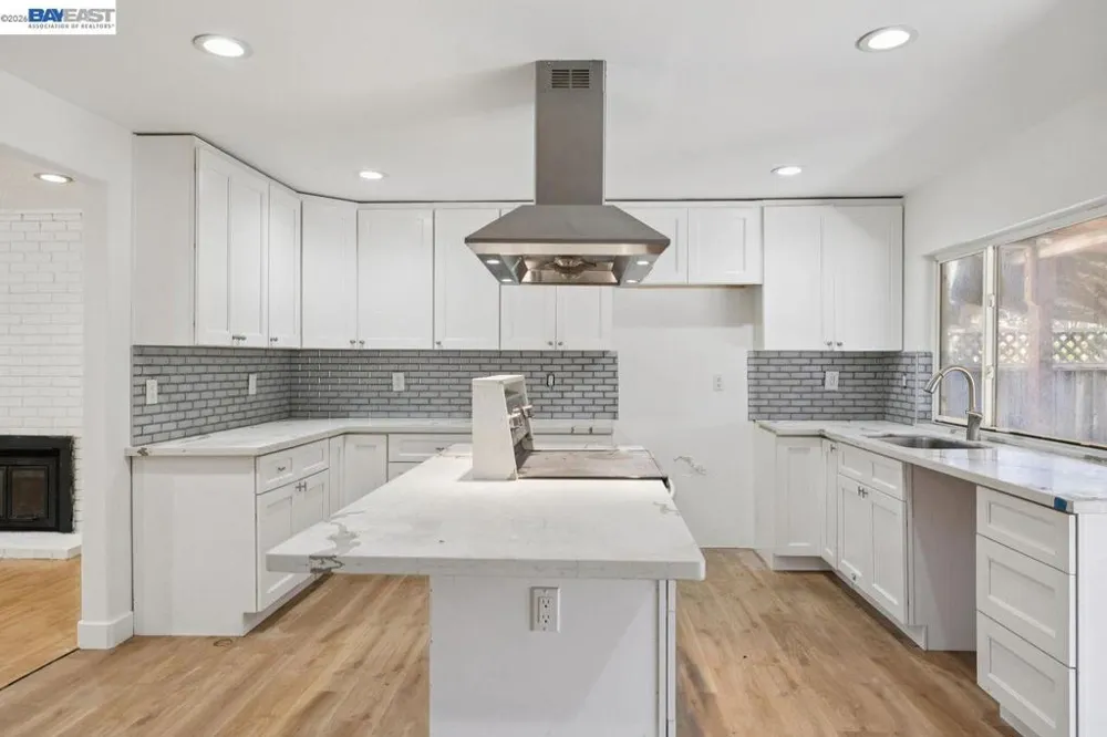 1712 Morrill Ave San Jose, CA 95132