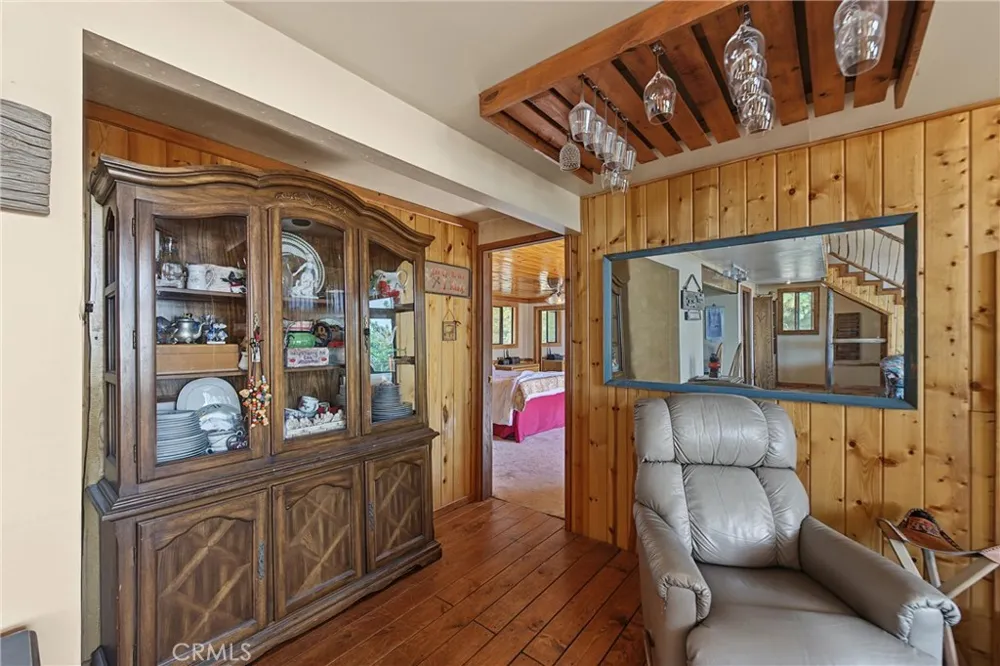 161 Trails End Green Valley Lake, CA 92314